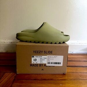 Yeezy Slides by Adidas - Resin 2001 - Size 10